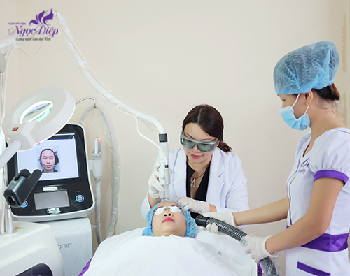 PHÒNG KHÁM DA LIỄU VÀ THẨM MỸ PGS.TS.BS LÊ NGỌC DIỆP