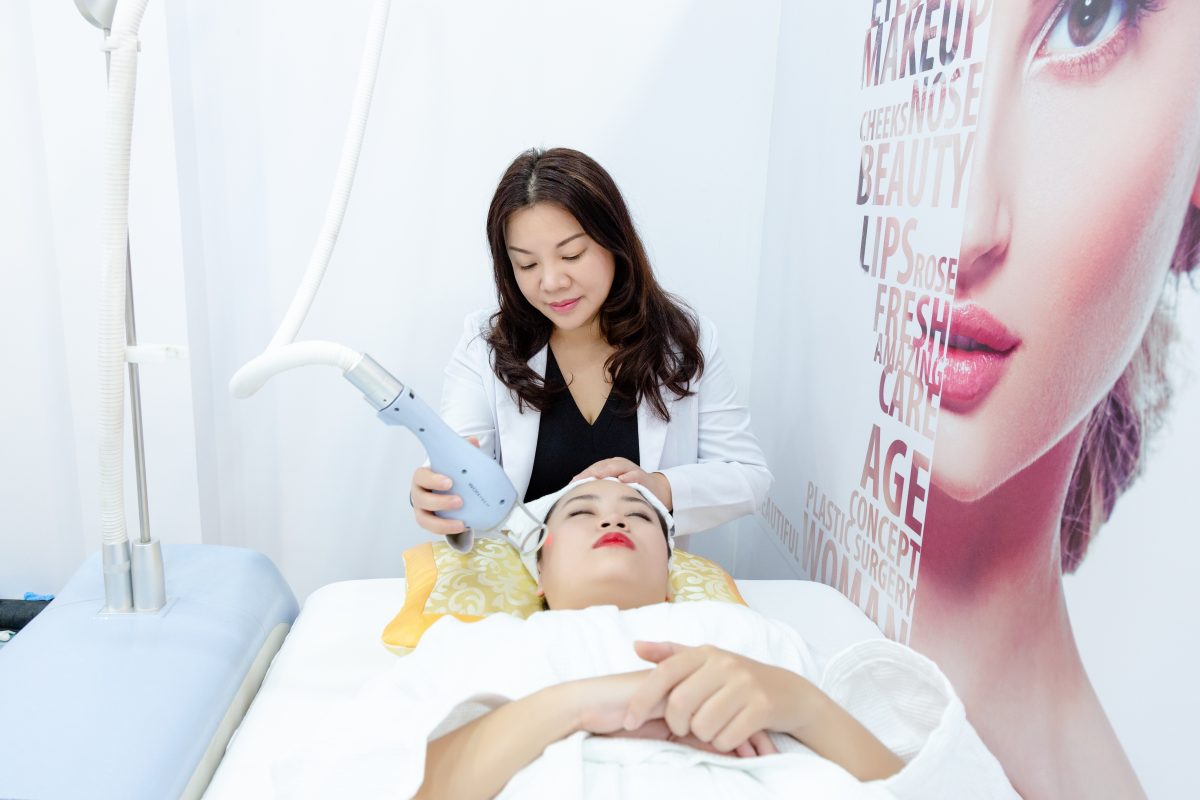PHÒNG KHÁM DA LIỄU VÀ THẨM MỸ PGS.TS.BS LÊ NGỌC DIỆP